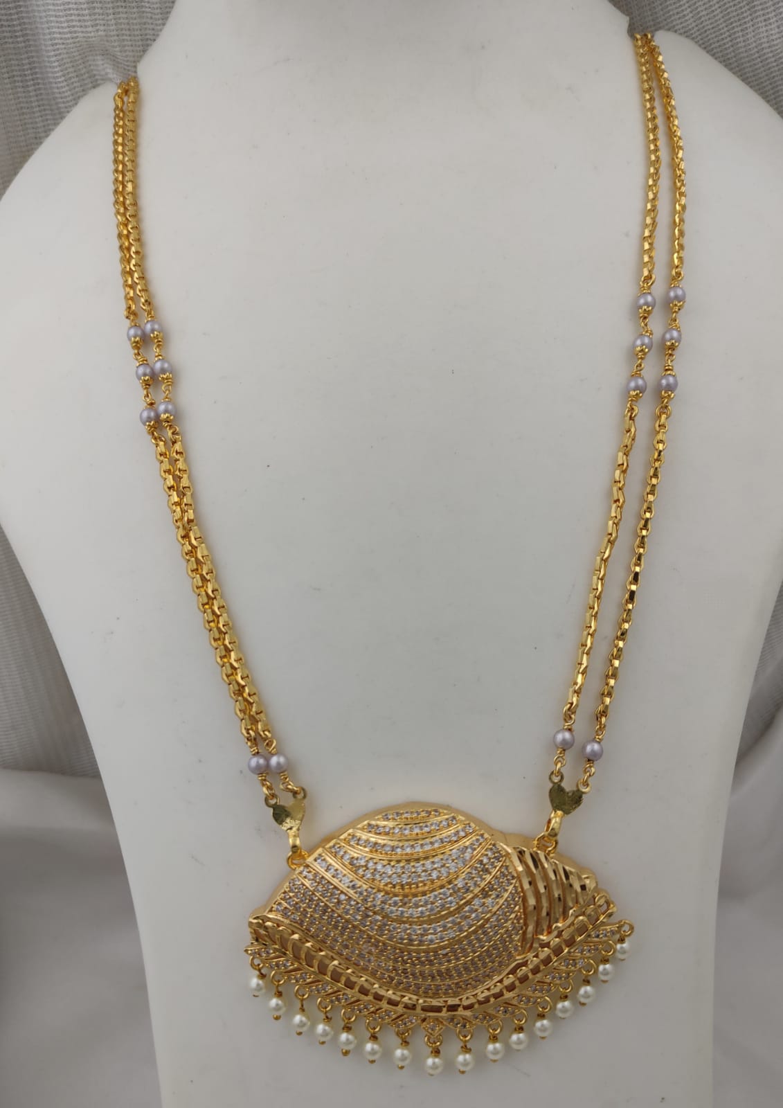 Impon Gold-Plated AD Shell Pendant Necklace with Pearls – Traditional Statement Piece